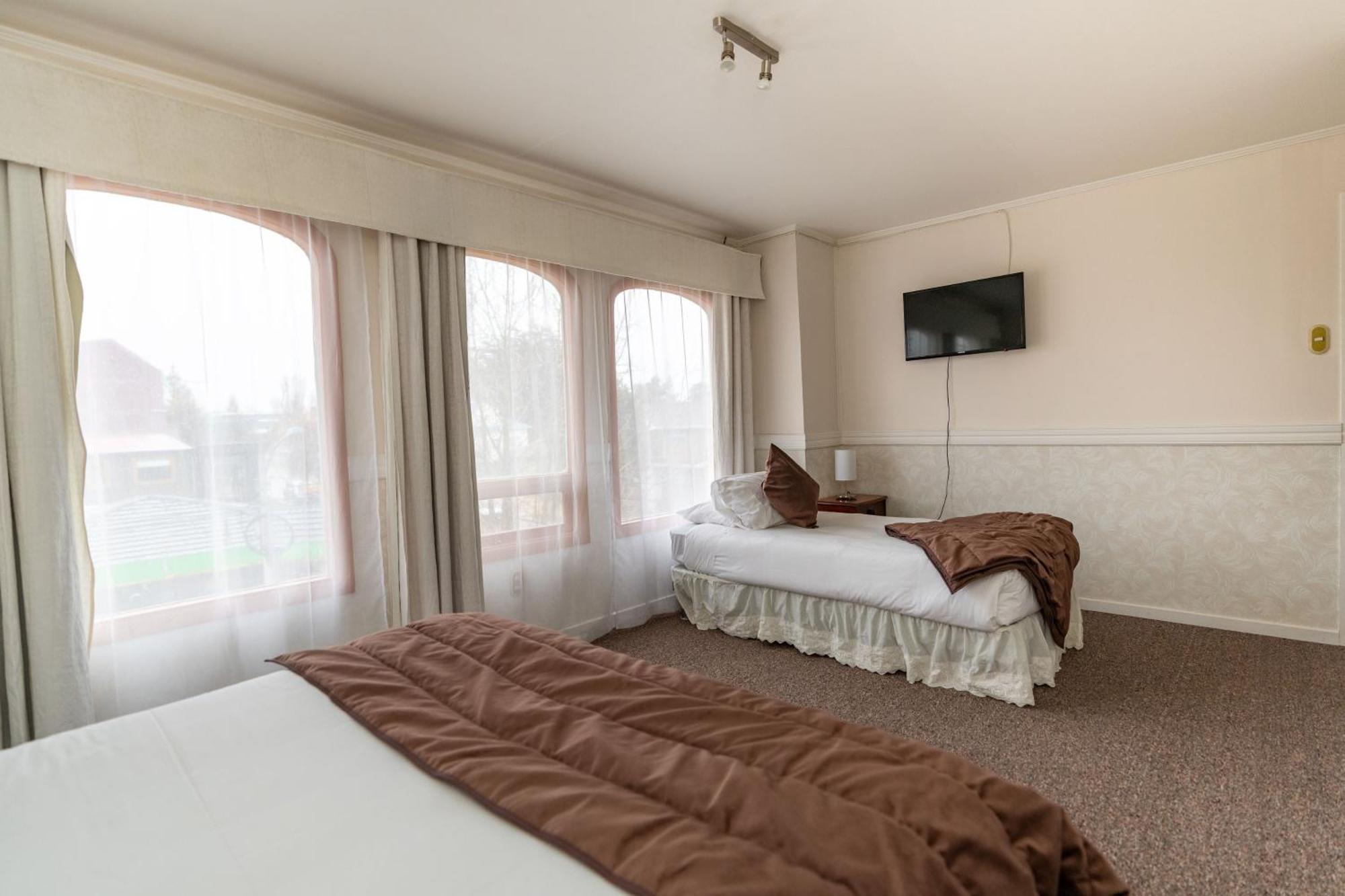 Darwin Hotel Пуэрто-Наталес Экстерьер фото
